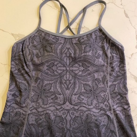 Set of 4 Athleta fitness tanks, size Medium - Picture 1 of 9